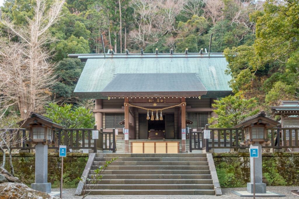 安房神社