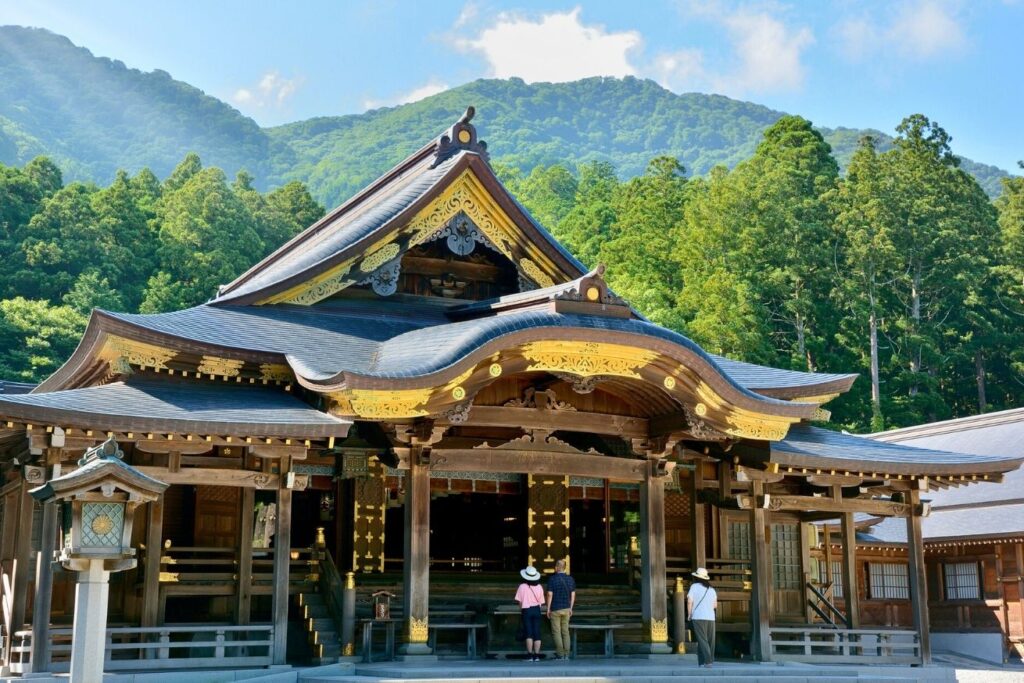 彌彦神社(新潟県) 