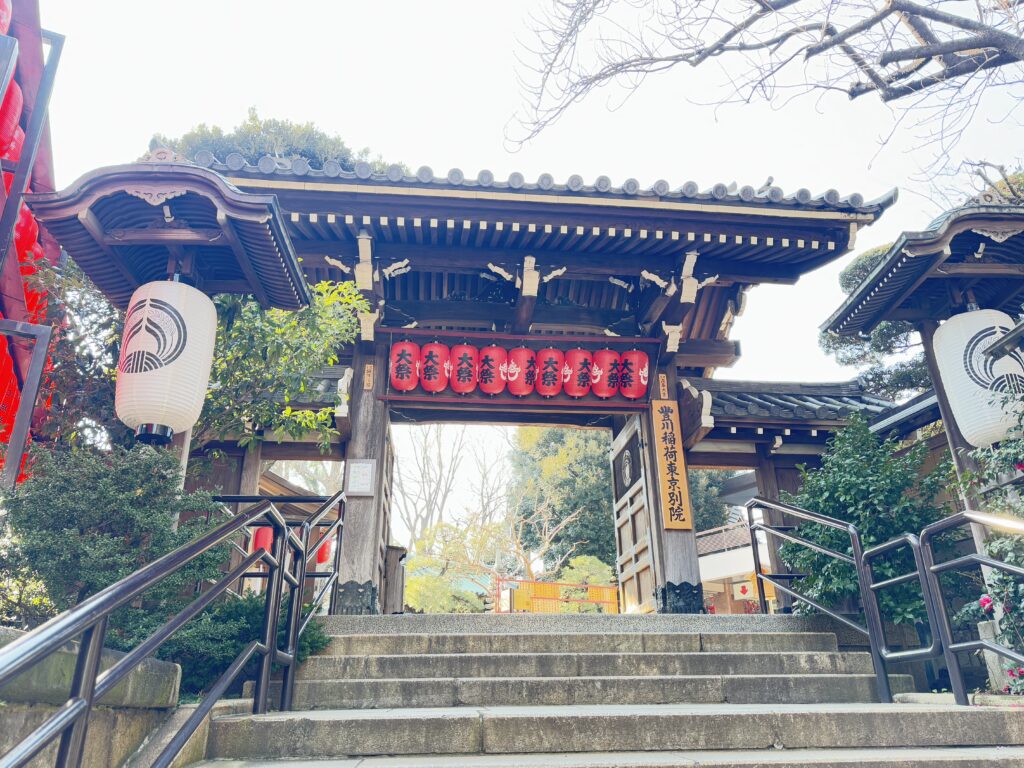 豊川稲荷東京別院_山門