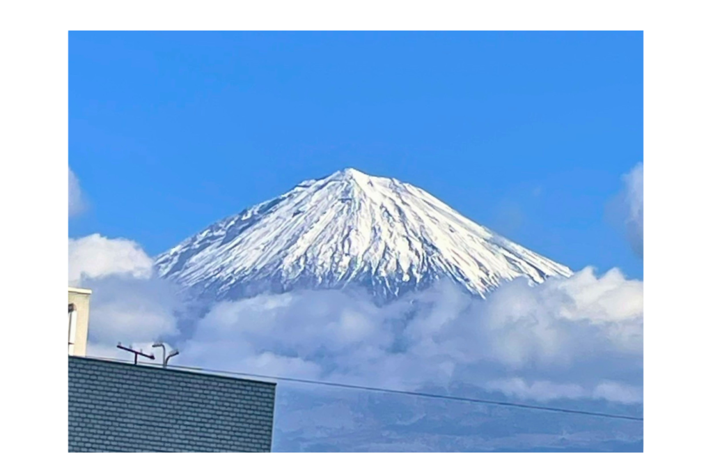 富士宮駅　富士山