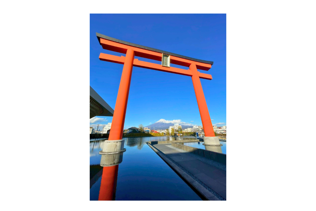 富士山本宮浅間大社　鳥居