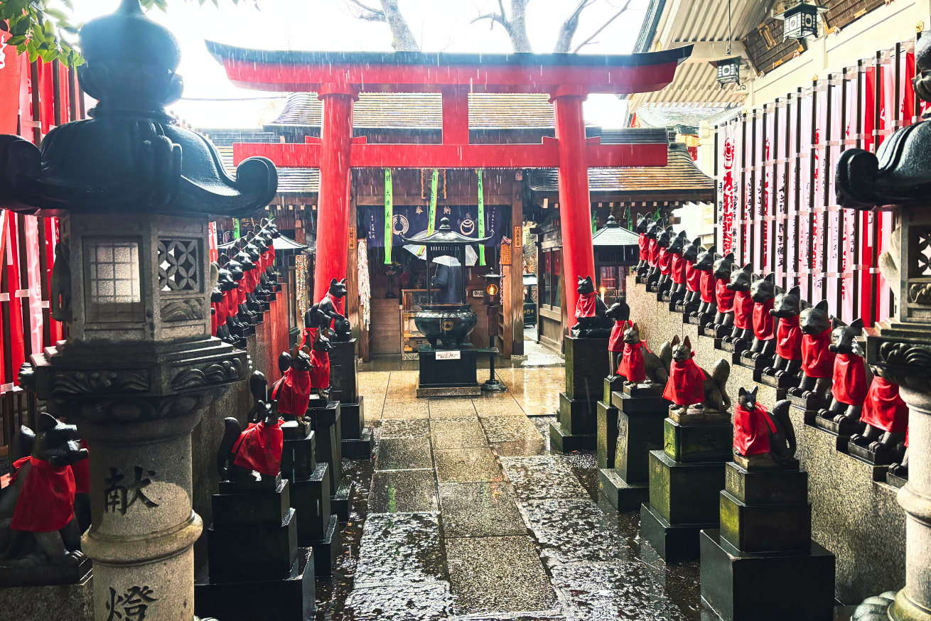 豊川稲荷東京別院三神殿