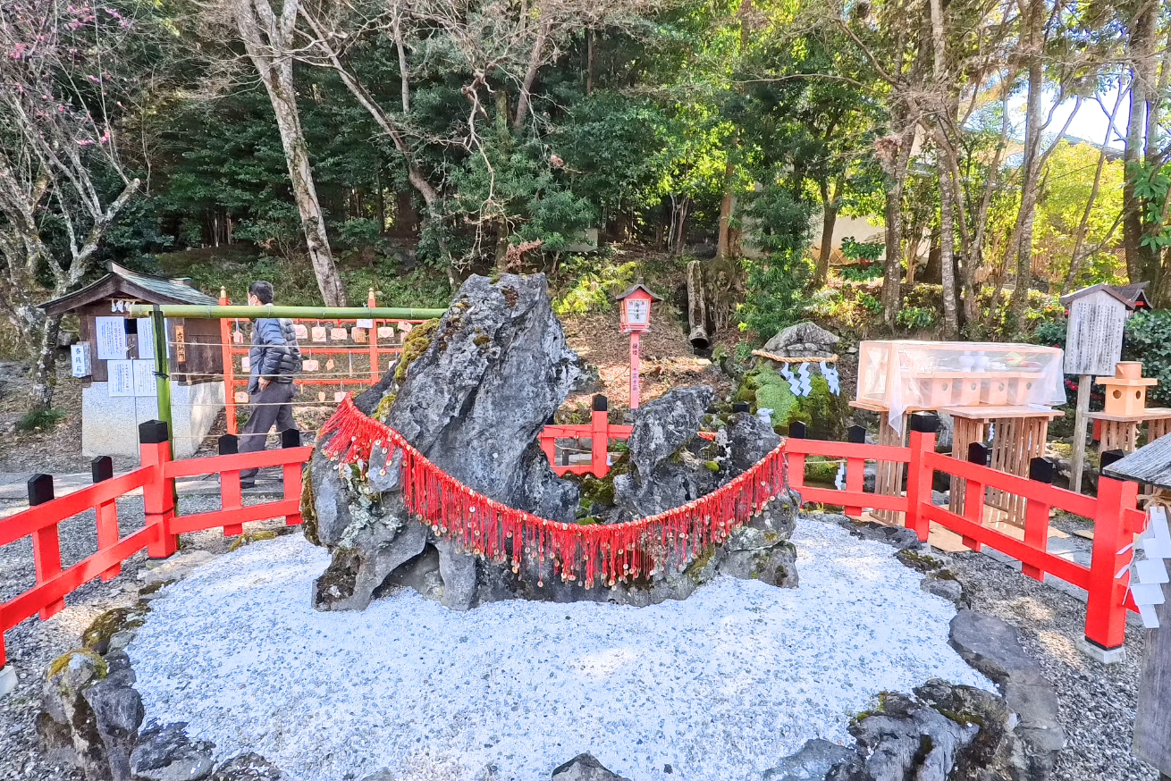 出雲大神宮　夫婦岩