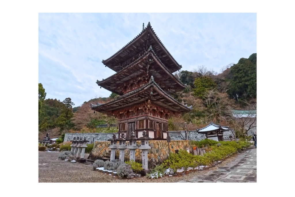 壺阪寺　三重塔　国指定重要文化財