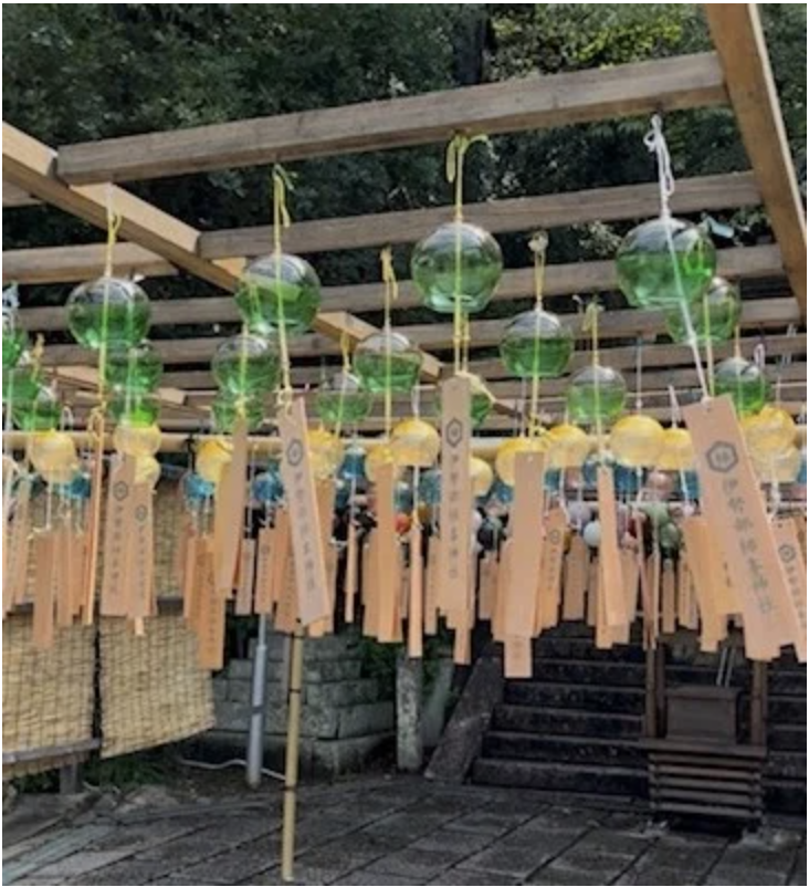 境内に200個の紀州漆器風鈴が響く「伊勢部柿本神社 風鈴まつり」開催～音の参道で楽しむ和歌山の夏～