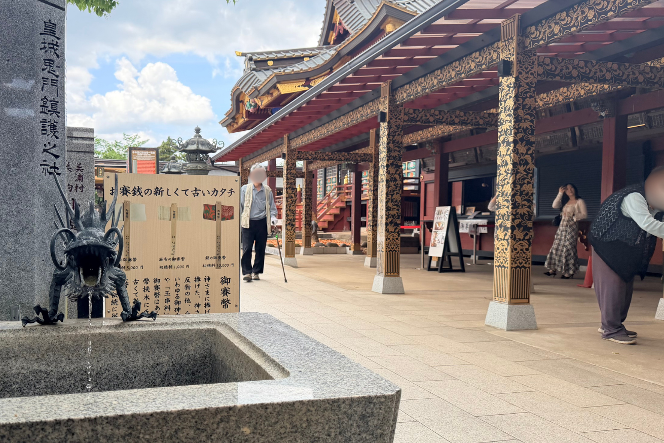日本唯一夢むすび大明神・大杉神社